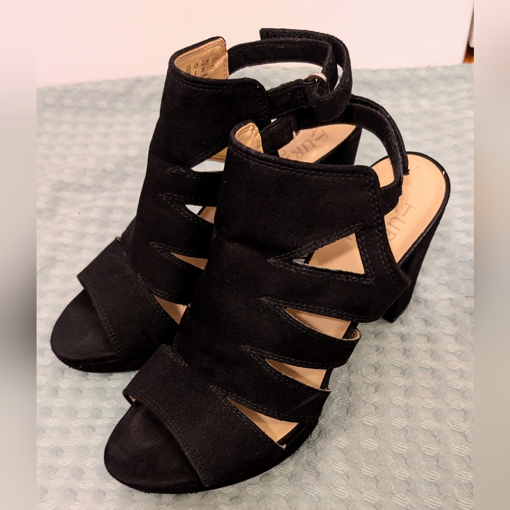 Naturalizer Block Heels
